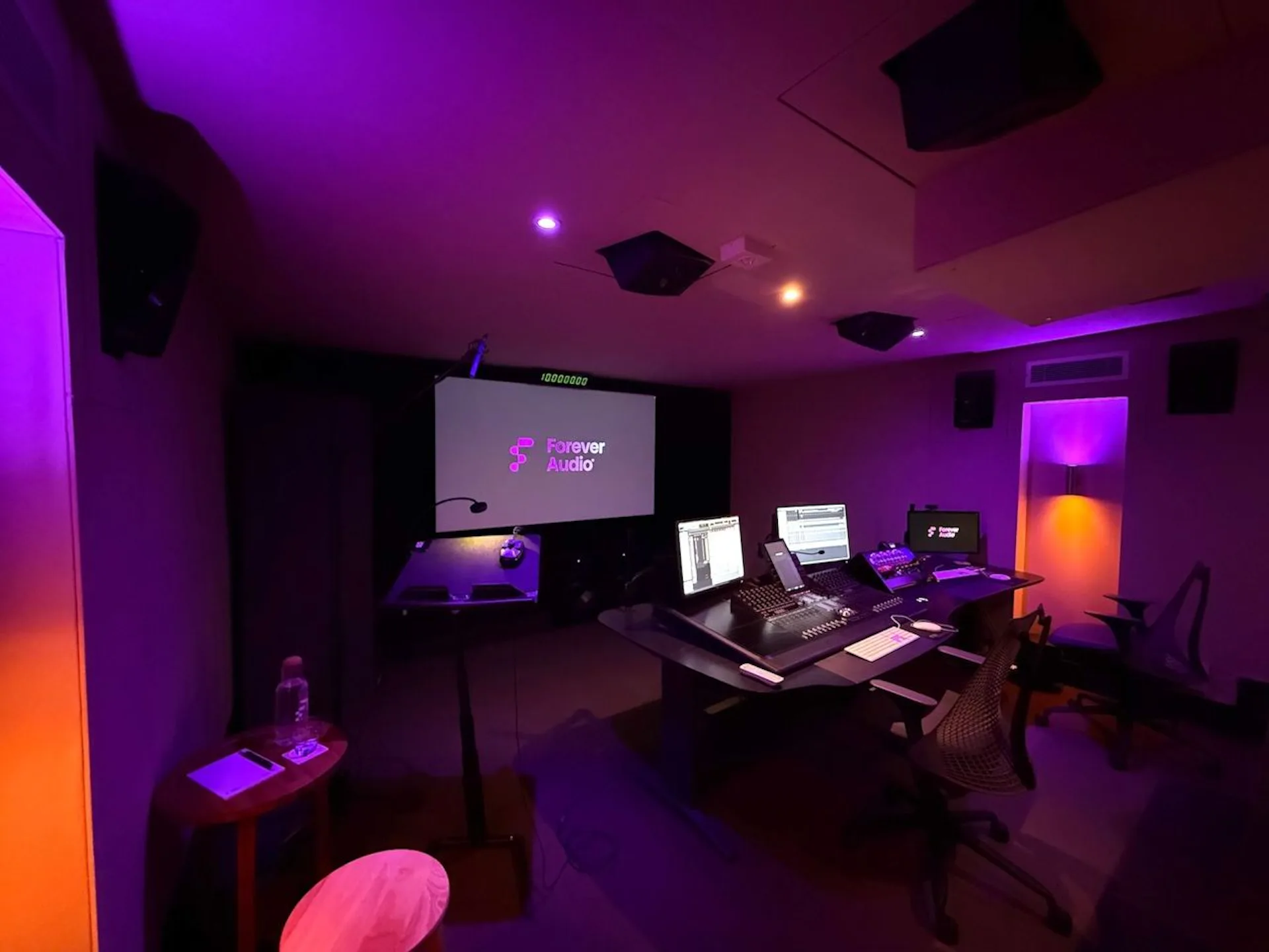 Studio 7